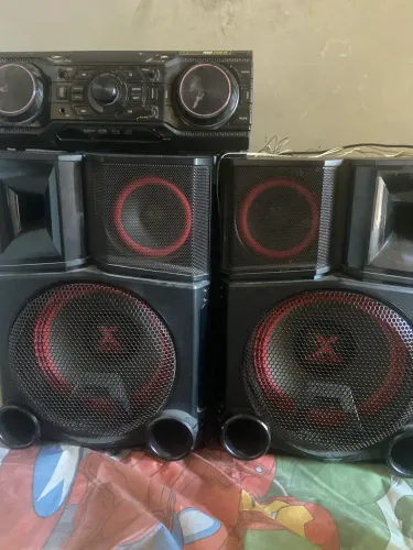 Mini System LG CM9750 XBoom (Com Defeito no Áudio / Para Conserto ou Retirada de Peças)