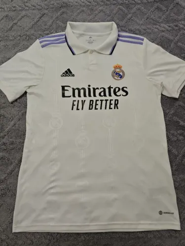 Camisa Adidas Real Madrid 22/23 Home tamanho M