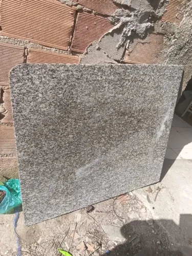 Placa de Granito 90cmx80cm