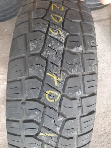 Pneu 205 70 15 modelo Scorpion atr Fiat Strada adv usado