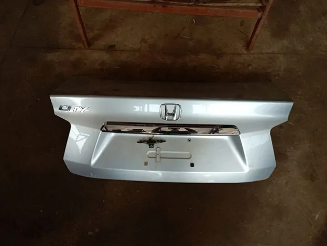 Tampa traseira Honda fit
