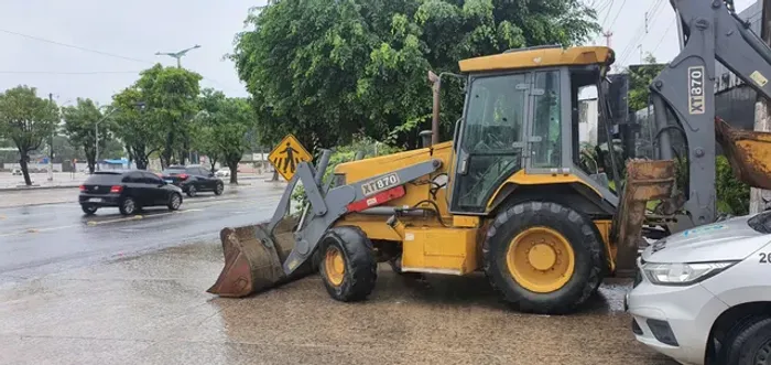 RETROESCAVADEIRA Aluguel e Serv diversos