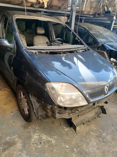 Sucata para retirada de peças Renault scenic