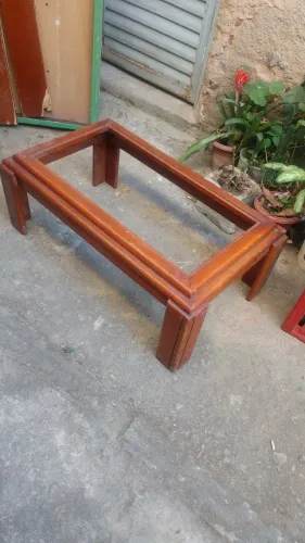 Mesinha de centro não tem vidro