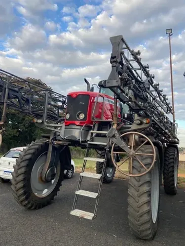 Pulverizador Massey Ferguson MF9030
