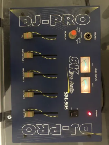 Mixer para D.J.