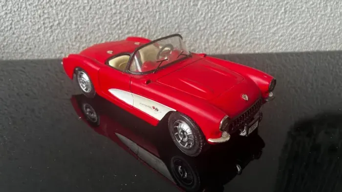 Chevrolet Corvette 57 1:18