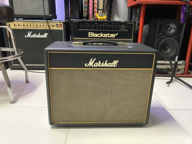 Amplificador Marshall Class5