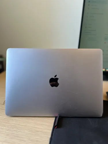 macbook pro 13 2016