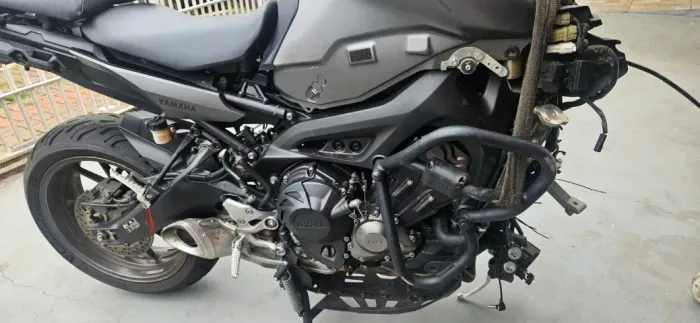 Sucata de moto para retirada de peças Yamaha MT 09 Tracer 2017