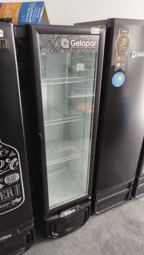R1 Geladeira Industrial 230l porta de vidro Gelopar