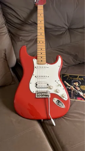 Limited Ed.! Fender Player 70th Hand Painted