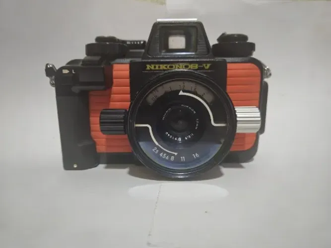 Câmera Profissional de Mergulho Nikonos-V + Flash Subaquático + Bolsa Original da Câmera