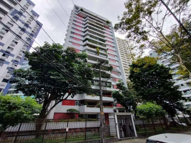 Apartamento Duplex de 288m² à venda, com 3 quartos (2 suítes), localizado no Parnamirim, R