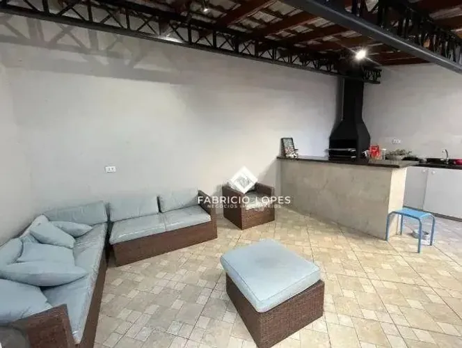 Linda Casa para venda no Jardim Santa Maria em condomínio fechado!