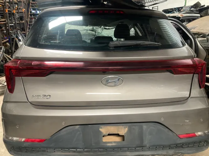 Tampa de mala hb20 hatch 2023 2024 2025 2026