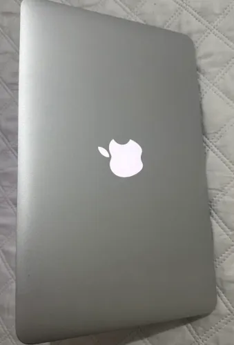 MacBook Air 11? 2014 - 4GB RAM (alguns dead pixels)