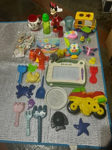 Lote de brinquedos