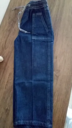 Calça jeans básica Tam 3