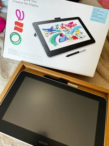 Wacom One Mesa Digitalizadora Display 