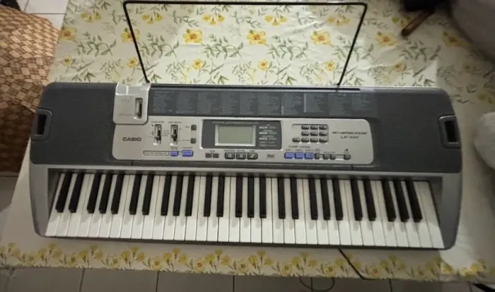 Teclado Casio Key Lighting System LK-100