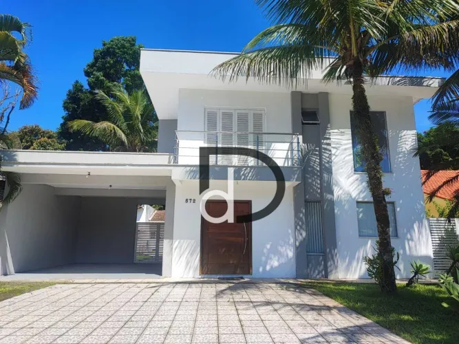 Casa com piscina, 4 quartos, suite, Riveira de São Lourenço