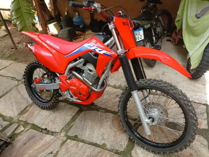Vendo.essa Crf 250f.