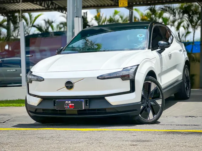 Volvo EX30 E60 Ultra (elétrico) 2024
