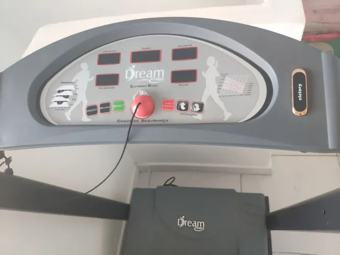 Esteira Dream Fitness Eletrônica Bivolt