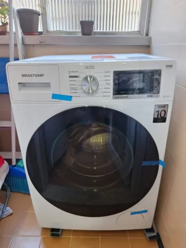 Máquina Lava e Seca Brastemp 10kg/6kg - Nova - Pés com rodas de brinde