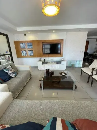 APARTAMENTO 3/4 SENDO 1 SUÍTE MASTER COM CLOSET E 2 VAGAS DE GARAGEM.