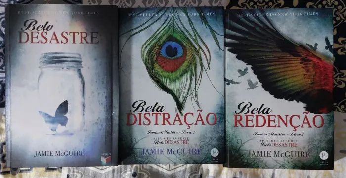 Livros da Série Belo Desastre