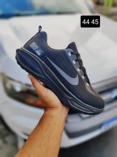 Tênis Nike Masculino Preto forma especial 44/45