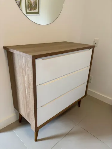 Cômoda usada - ótimo estado 