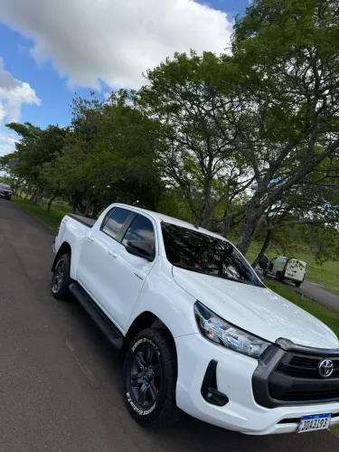 Toyota Hilux CD SR 4X4 2.8 TDI Diesel Aut. 2024