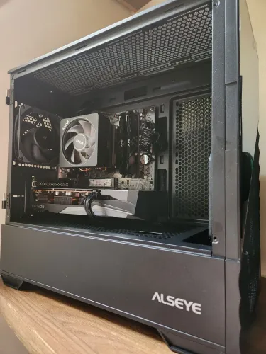 Pc Gamer Ryzen 5600, RX 7600, 16GB, Nvme 512GB