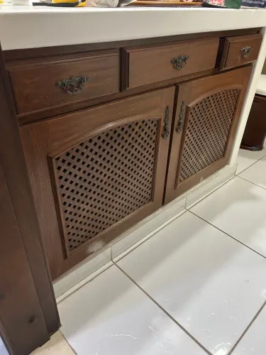 Conjunto de armário para banheiro de embutir
