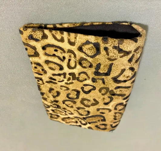 Bolsa de Festa. Onça, Bordada Mão .