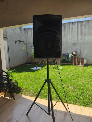 caixa ativa hayonik 3000 .700$:pra vender hoje