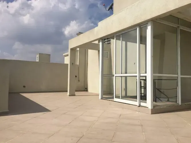Duplex para aluguel possui 140 metros quadrados com 3 quartos em Vila Santana - São Paulo