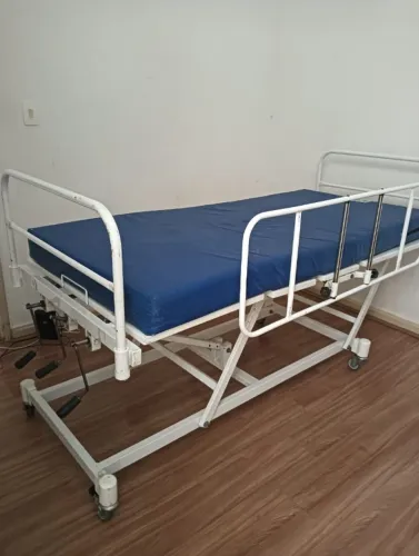 Cama hospitalar