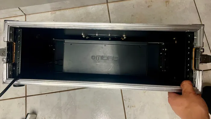 Mesa digital Midas MR18