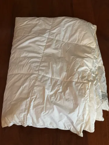 Edredom Branco 100% Algodão - Com Algumas Manchas