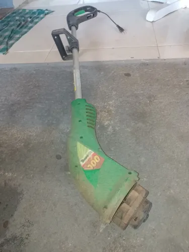 Máquina cortar grama 220v