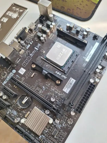 Kit Ryzen 5 5500, a320