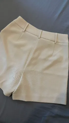 Vendo short A collection tamanho 34