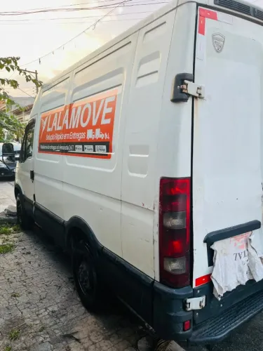 Iveco Daily Furgão 30-130 2.3 7,3m³ (die)(e5) 2010