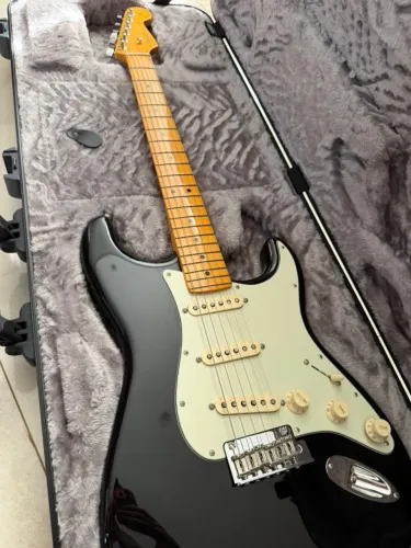 Guitarra Fender American Profissional II