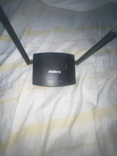 Roteador Wireless Intelbras RF301K RF 301K Internet 4 Portas Lan Preto