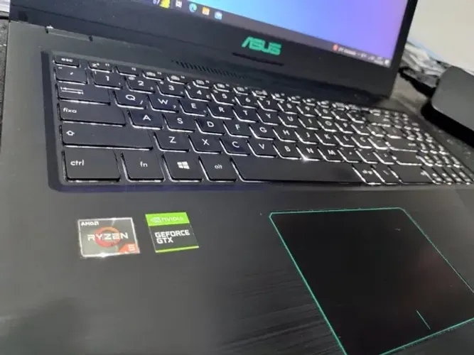 Asus F570zd